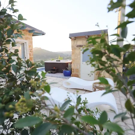 ゲストハウス Dea Degli Ulivi Luxury 4*