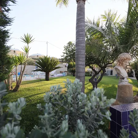 Relais Dea Degli Ulivi Penzion 2*