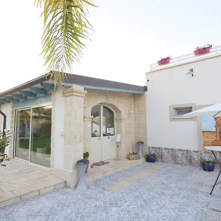 Relais Dea Degli Ulivi 2*