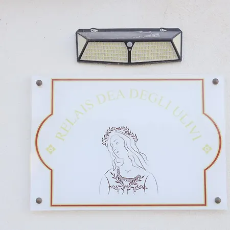 Relais Dea Degli Ulivi 2*